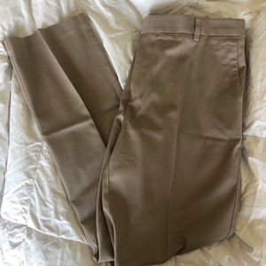 NEW Roundtree & York Flat Front Slacks in Khaki